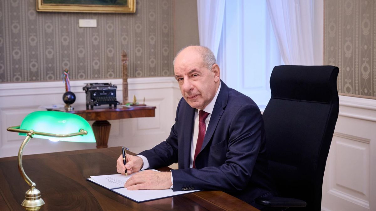 Parlamentní volby v Maďarsku se budou konat 12. dubna